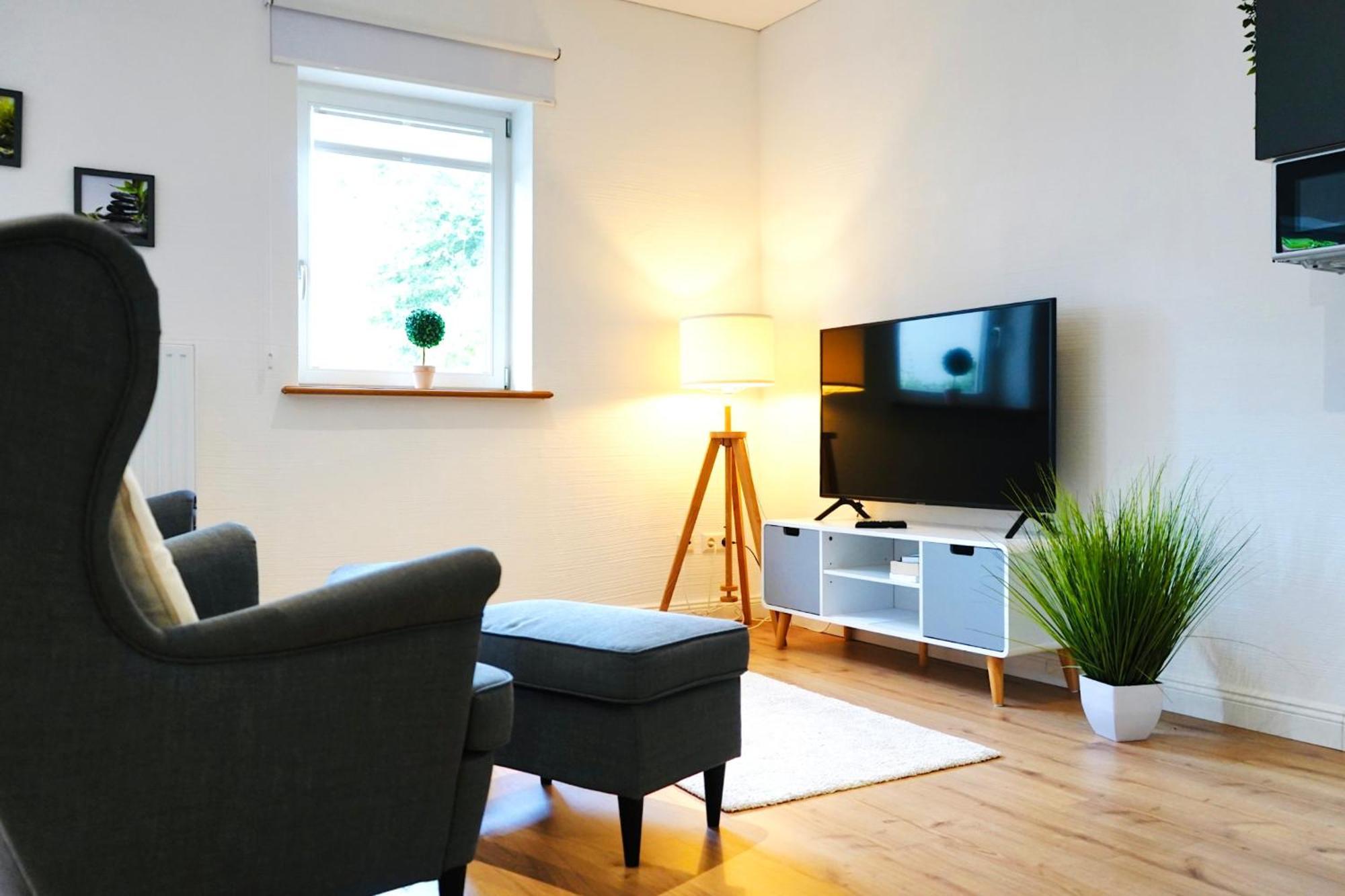 Altstadt Apartment II - Terrasse- Waschmaschine- Parkplatz Wolfsburgo Exterior foto